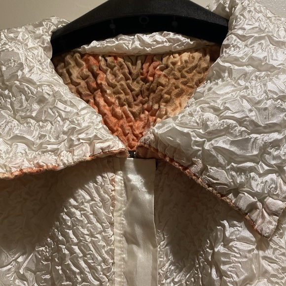 Versatile jacket.  Reversible!  No tags!  See measurements. - Picture 11 of 12